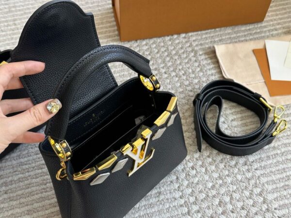 Modern Style Trendy LV Handbag L1648.1