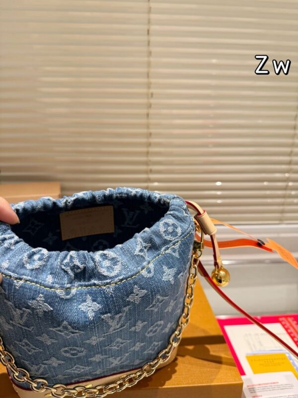 Modern Style Trendy Bag L5101
