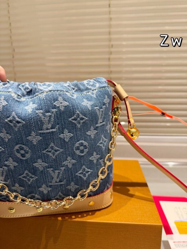 Modern Style Trendy Bag L5101
