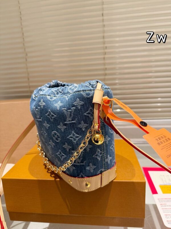 Modern Style Trendy Bag L5101