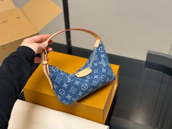 Modern Style Trendy Bag L5102