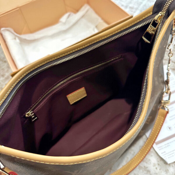 Modern Style Trendy Bag L5229