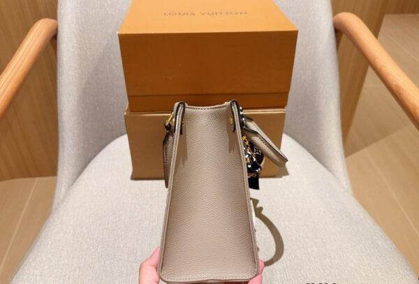Modern Style Trendy Bag L5222