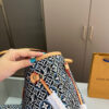 Modern Style Trendy Bag L5211