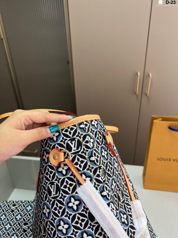 Modern Style Trendy Bag L5211