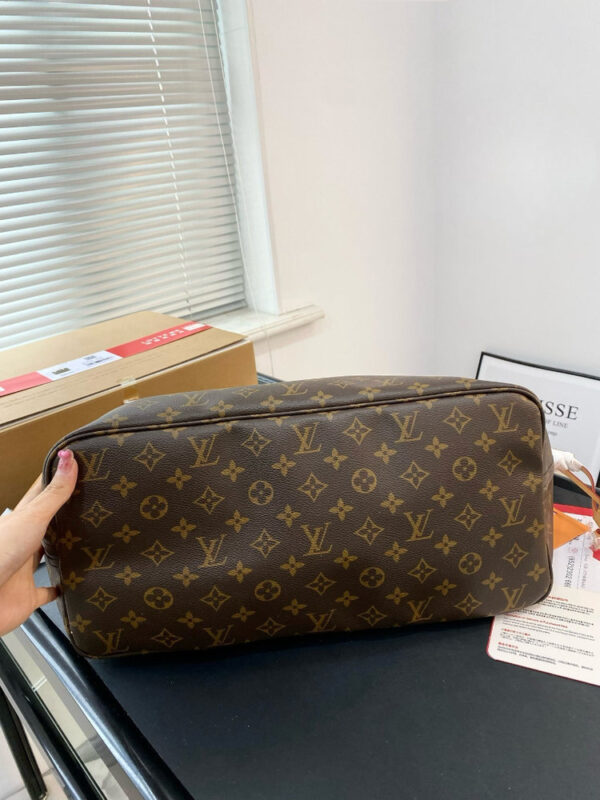 Modern Style Trendy Bag L5207