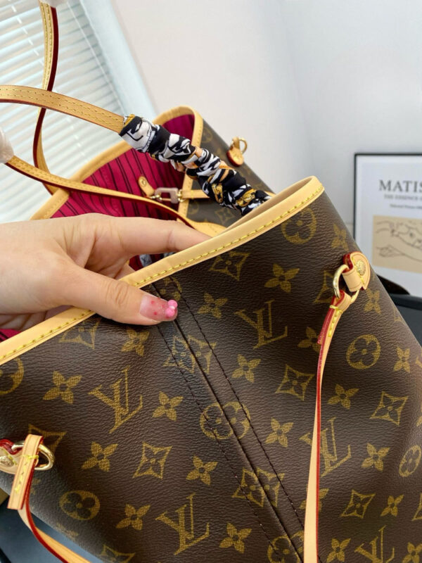 Modern Style Trendy Bag L5207
