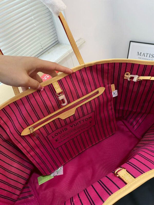 Modern Style Trendy Bag L5207