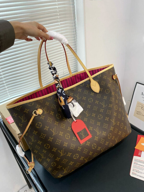 Modern Style Trendy Bag L5207