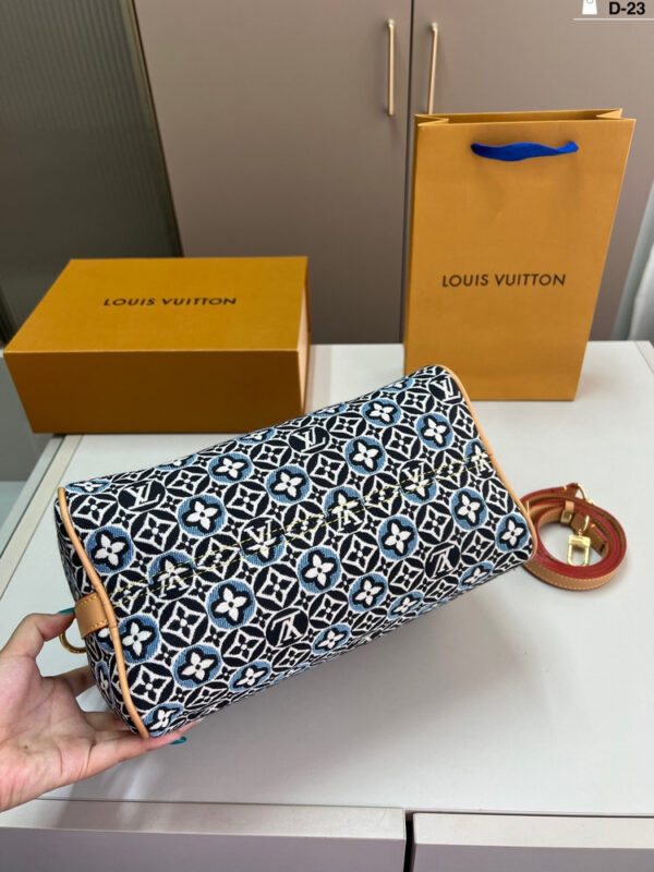 Modern Style Trendy Bag L5213
