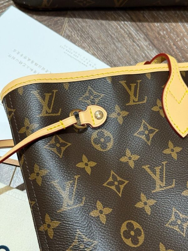 Modern Style Trendy Bag L5206