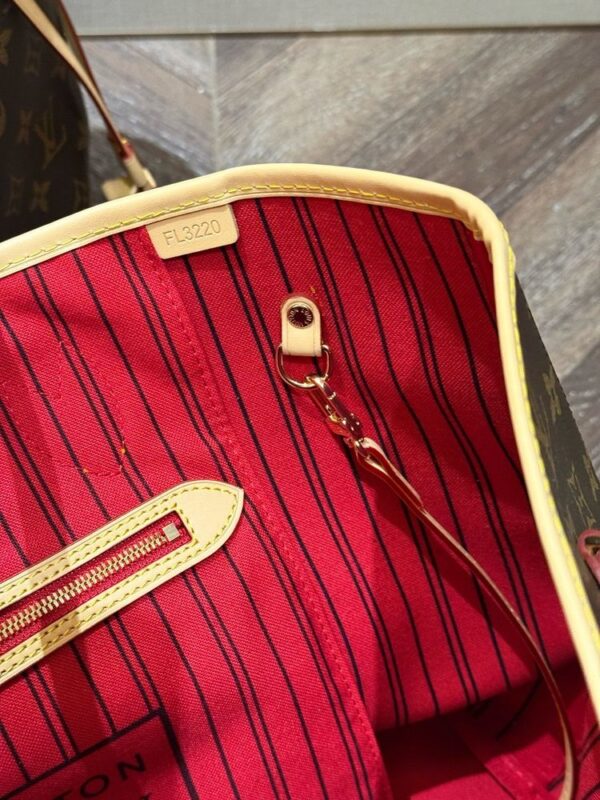 Modern Style Trendy Bag L5206
