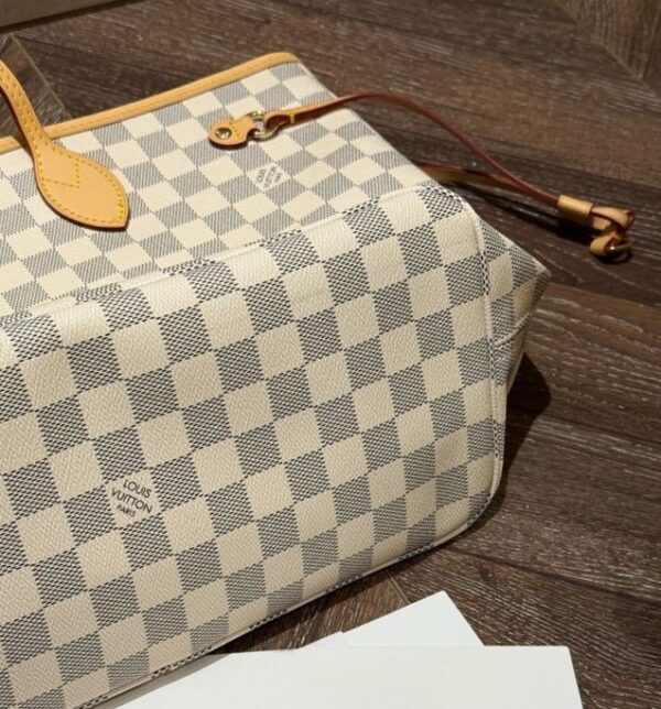 Modern Style Trendy Bag L5206