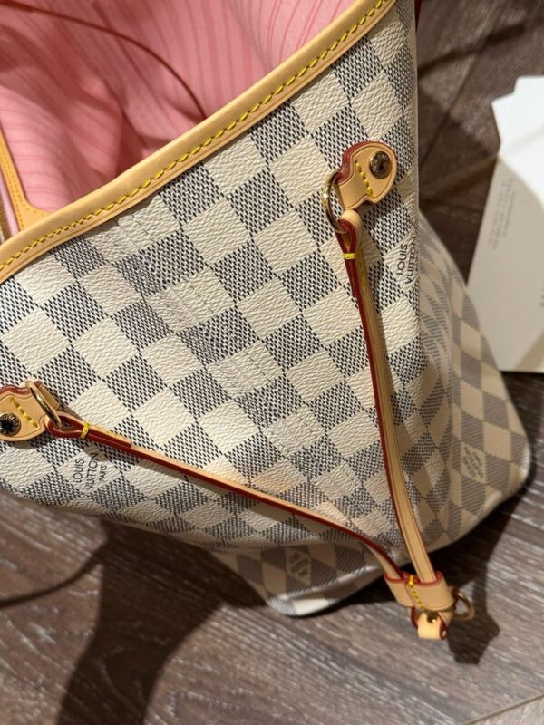 Modern Style Trendy Bag L5206