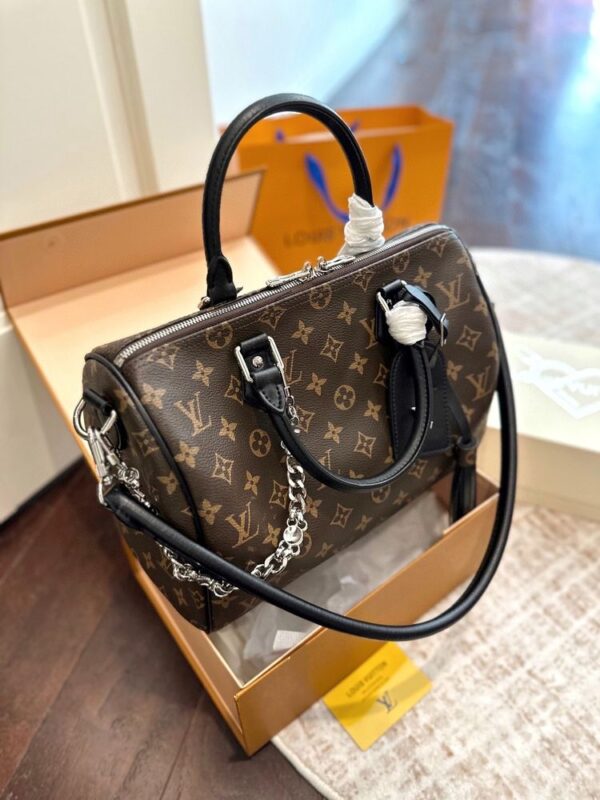 Modern Style Trendy Bag L5205
