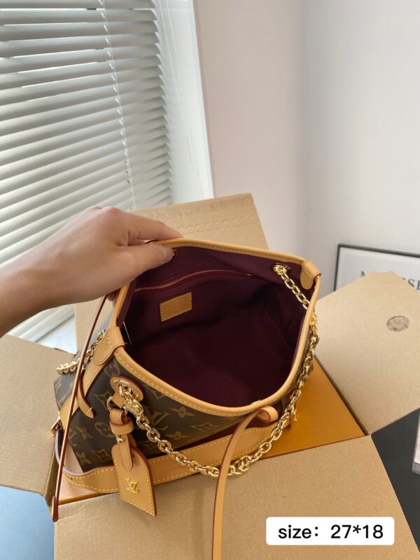 Modern Style Trendy Bag L5108