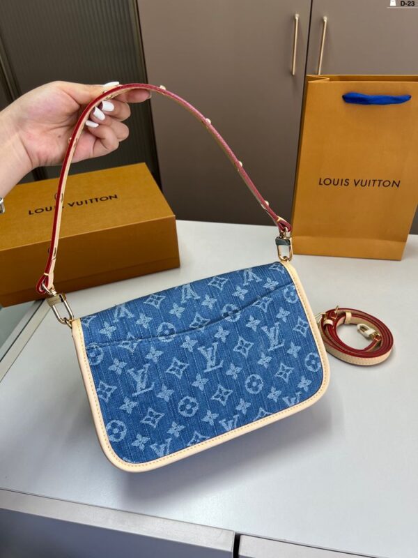 Modern Style Trendy Bag L5104
