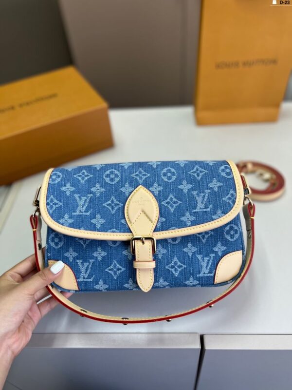 Modern Style Trendy Bag L5104
