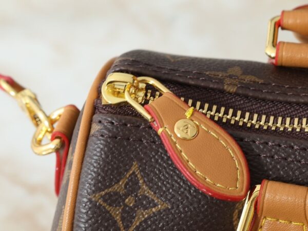 Iconic LV Handbag M81086