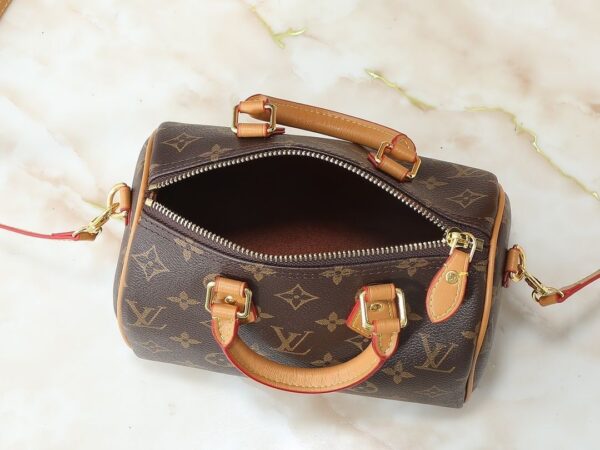 Iconic LV Handbag M81086
