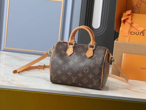 Iconic LV Handbag M81086