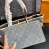 Modern Style Trendy LV Handbag L2117