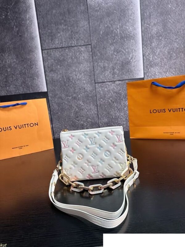 Modern Style Trendy LV Handbag L2116-1