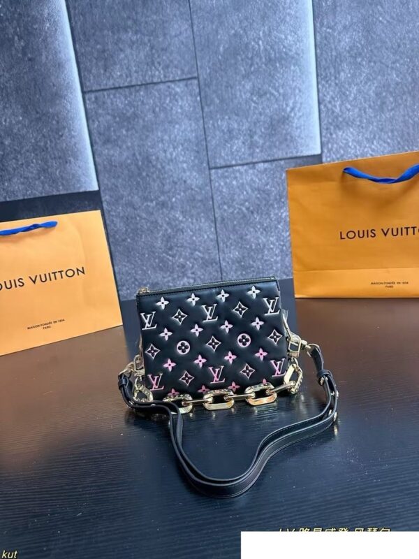 Modern Style Trendy LV Handbag L2116-1