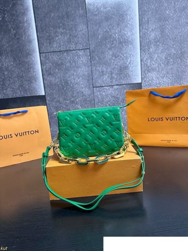 Modern Style Trendy LV Handbag L2116-1