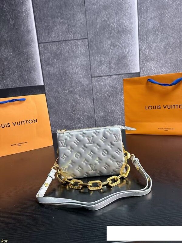 Modern Style Trendy LV Handbag L2116-1
