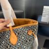 Modern Style Trendy LV Handbag L2110