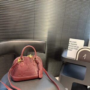 Modern Style Trendy LV Handbag L2109.2