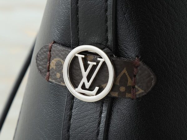 Iconic LV Handbag M12888-M13014