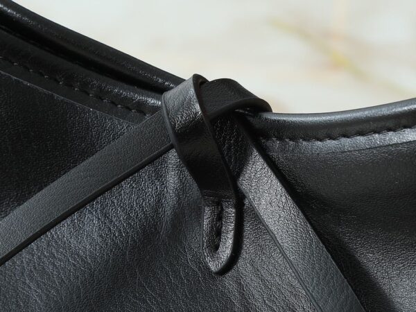 Iconic LV Handbag M12888-M13014