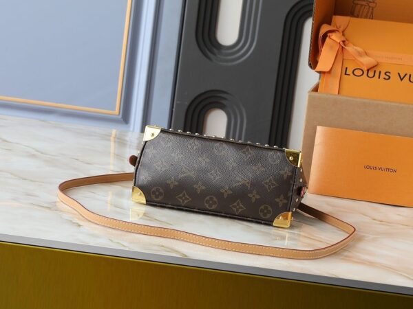 Iconic LV Handbag M53151