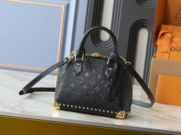 Iconic LV Handbag M53151