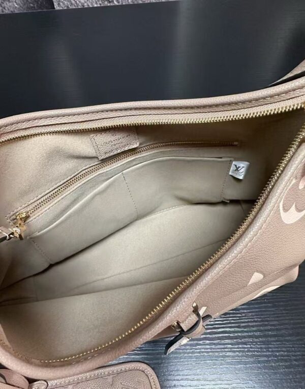 Modern Style Trendy LV Handbag L2106 Modern Style Trendy LV Handbag L2106