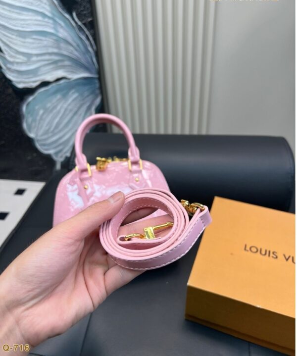 Modern Style Trendy LV Handbag L2099.1