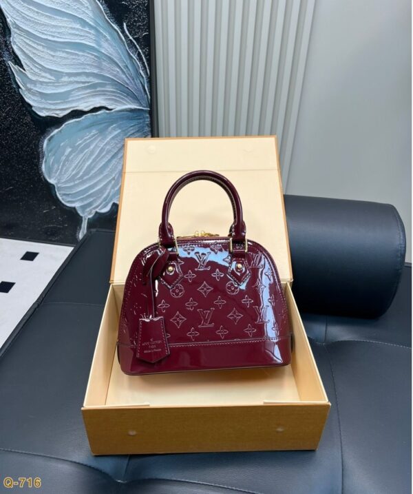 Modern Style Trendy LV Handbag L2099.1