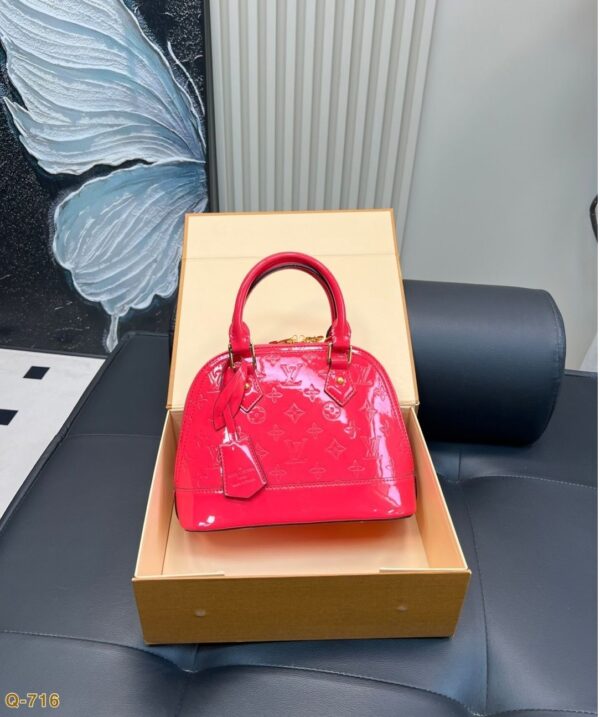 Modern Style Trendy LV Handbag L2099