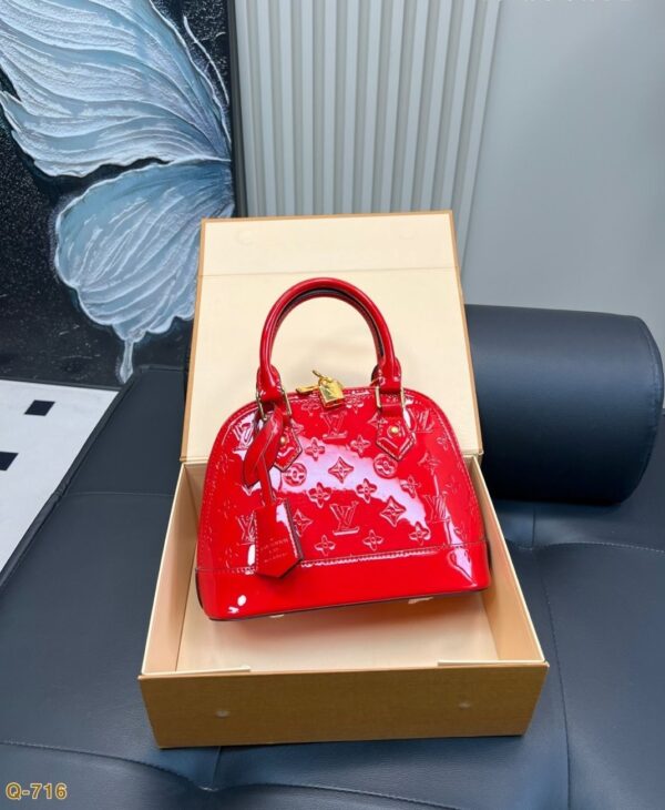 Modern Style Trendy LV Handbag L2099