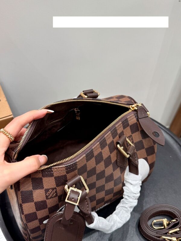 Modern Style Trendy LV Handbag L2097 Modern Style Trendy LV Handbag L2097