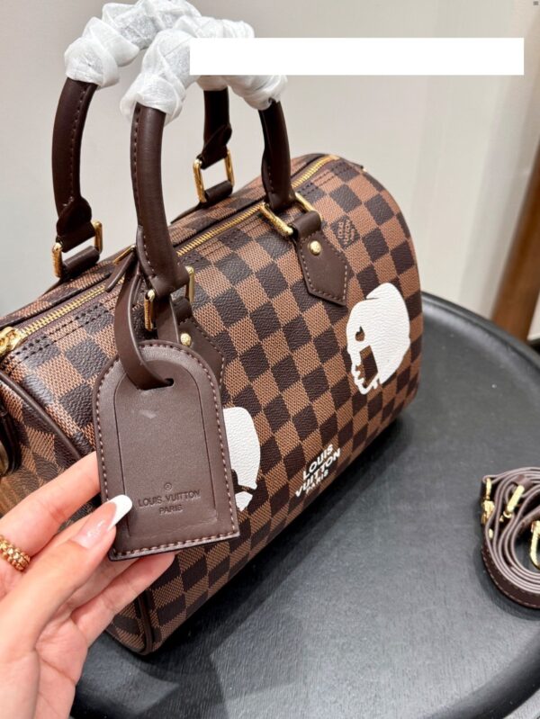 Modern Style Trendy LV Handbag L2097 Modern Style Trendy LV Handbag L2097
