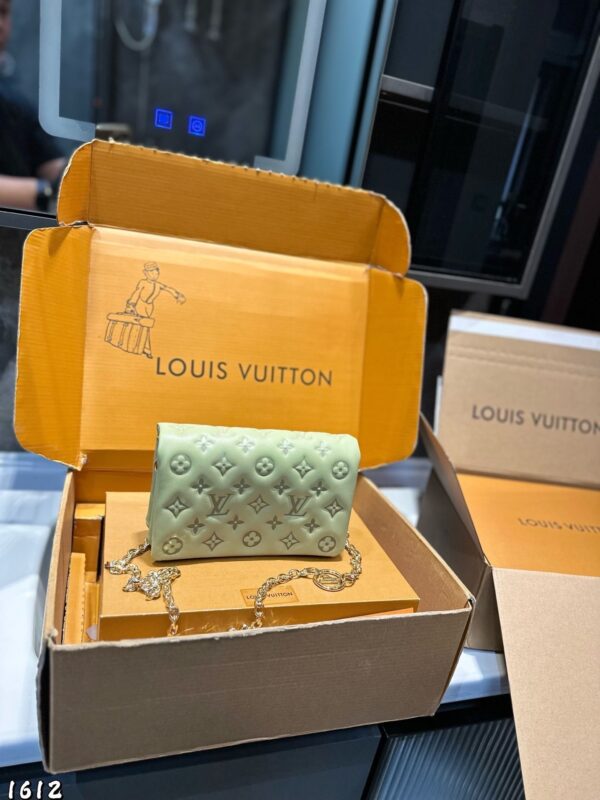 Modern Style Trendy LV Handbag L2096