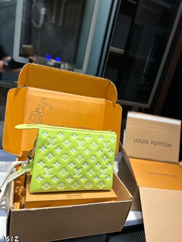 Modern Style Trendy LV Handbag L2095