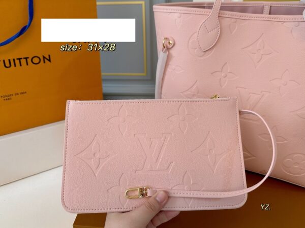 Modern Style Trendy LV Handbag L2080