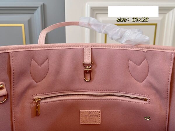 Modern Style Trendy LV Handbag L2080