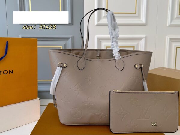 Modern Style Trendy LV Handbag L2080