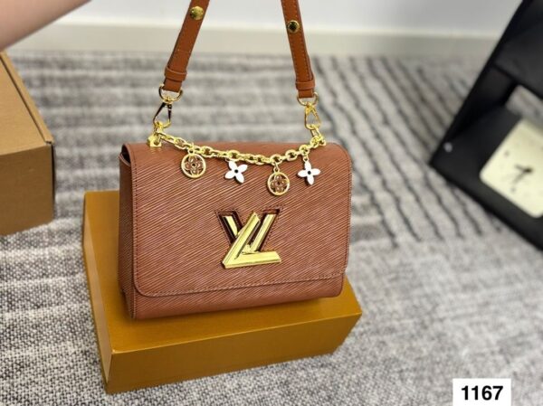Modern Style Trendy LV Handbag L2075
