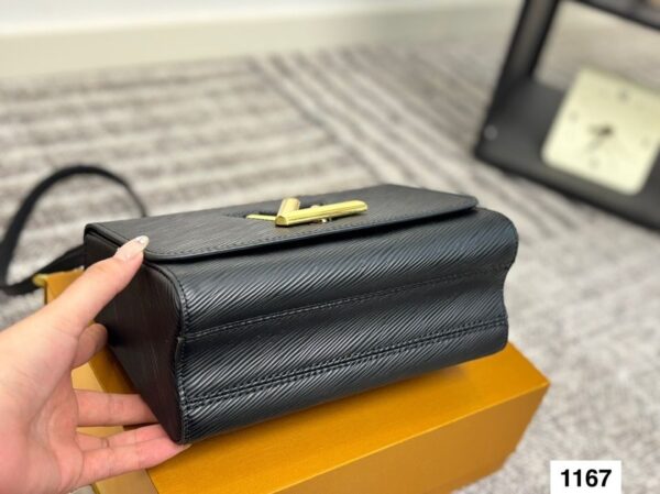 Modern Style Trendy LV Handbag L2075